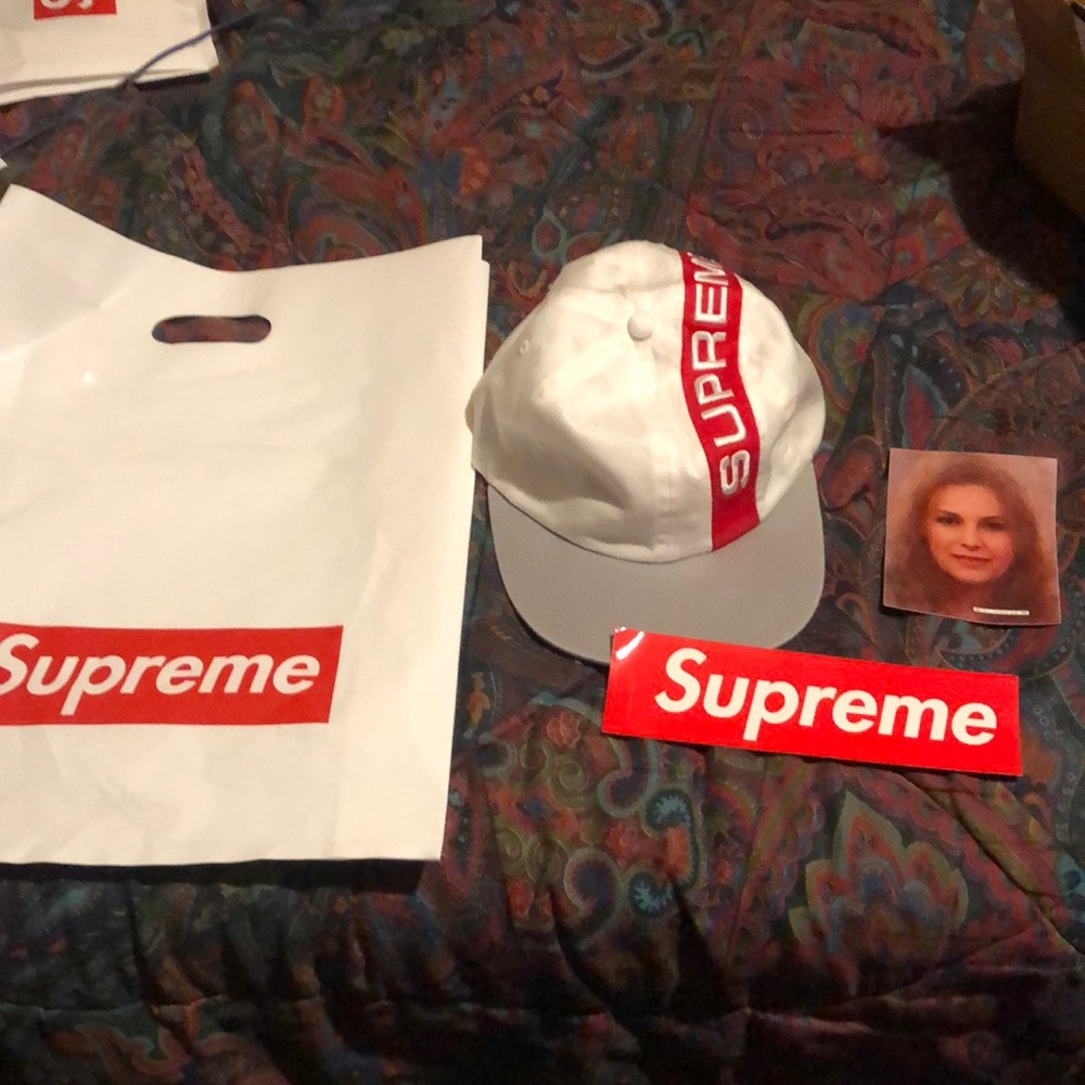Fw18 Supreme Hat Brand New. Still has tags